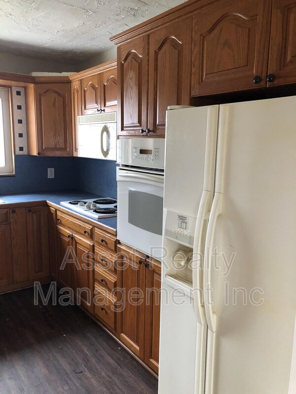 Building Photo - 218 Britton Dr