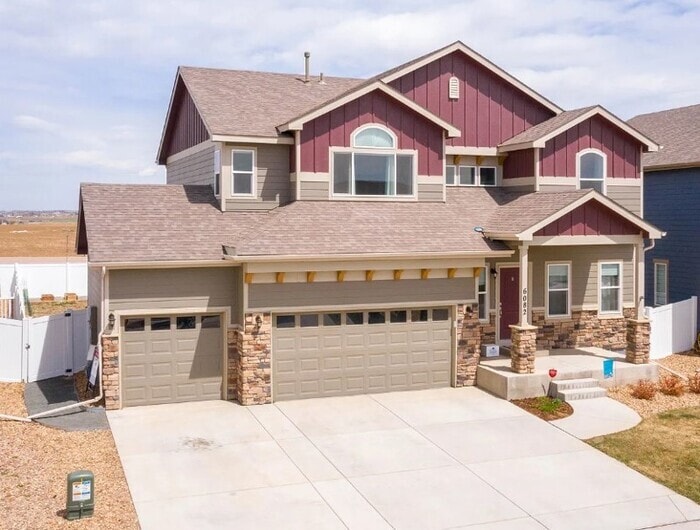 Primary Photo - 6082 Carmon Dr, Windsor, CO, 80550