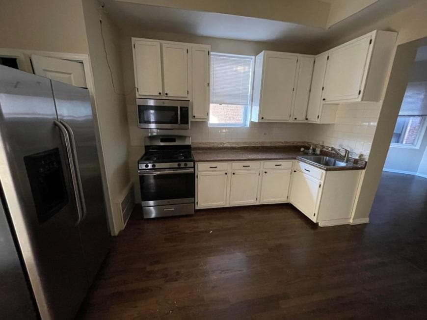 Primary Photo - 2 bedroom in Chicago IL 60642