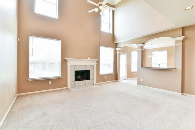 Building Photo - 17602 Mescalero Canyon Ln