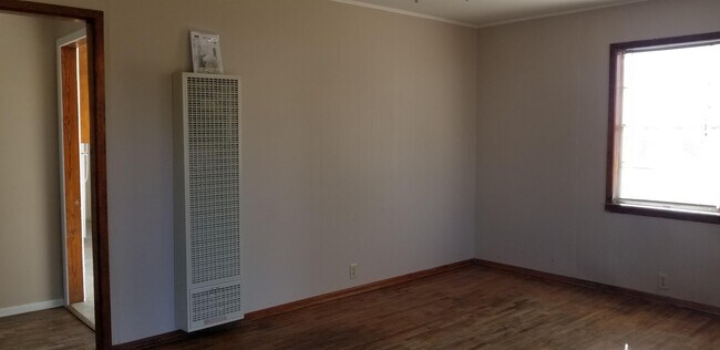 Building Photo - 343 Stallings St