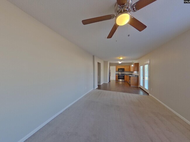 Foto del edificio - 732 Elderberry Ln