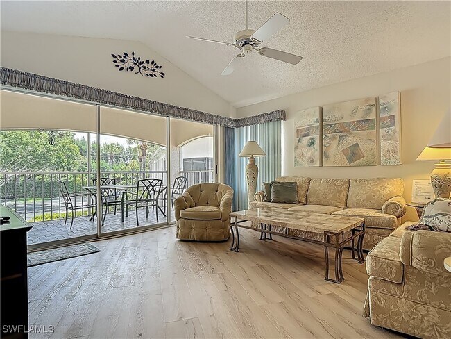 Foto del edificio - 1018 Woodshire Ln