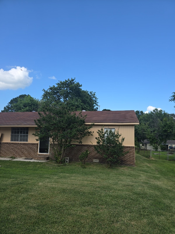 Building Photo - 503 Madonna St