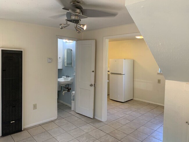 Foto del edificio - 1bedroom 1bathroom ALL BILLS PAID!!!! not ...