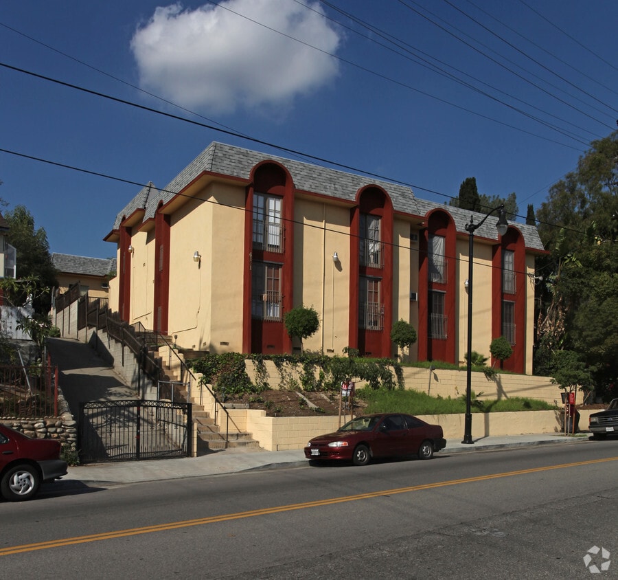 Primary Photo - 4121 Marmion Way