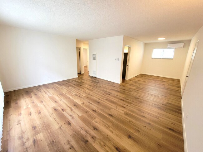 Foto del edificio - 10488 Culver Blvd