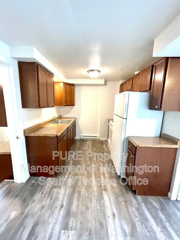 Building Photo - 4453 48th Ave SW