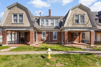 Building Photo - 28 Parkwood Blvd