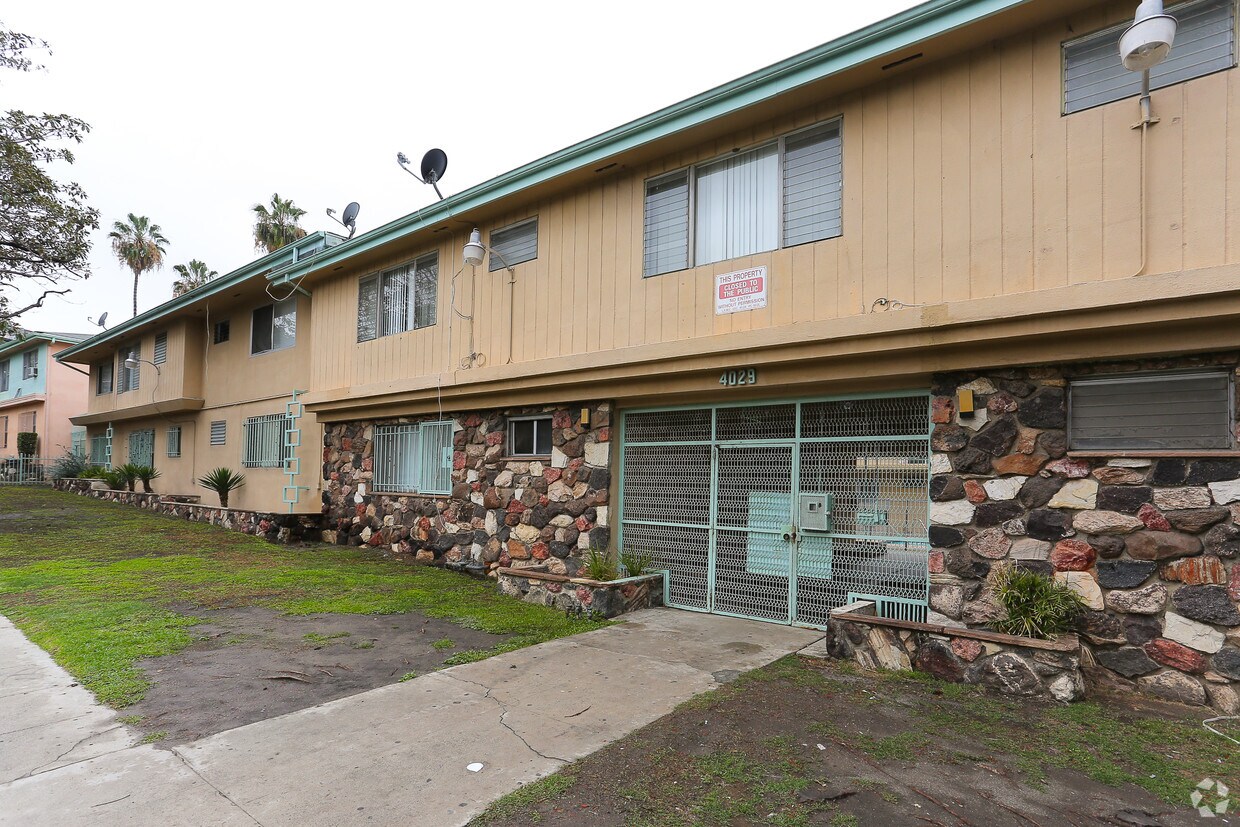 68 Apartments Available for Rent in Baldwin Hills, CA