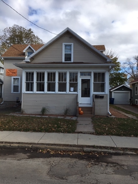 846 McKinley Street view. - 846 McKinley St