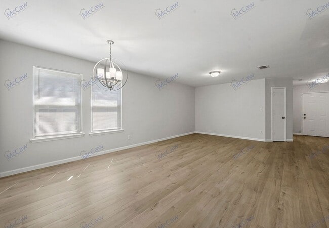 Building Photo - 4600 Cedar Crest Dr