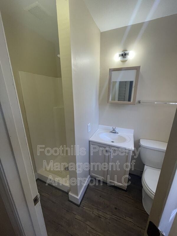 Building Photo - 906 E Greenville St