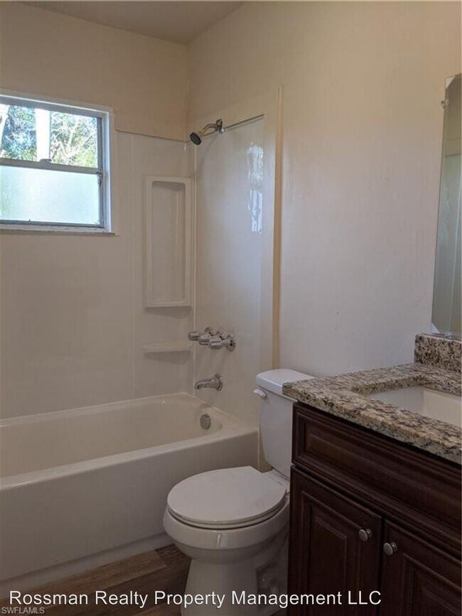 Building Photo - 3 br, 1 bath House - 273 Whittier Ave