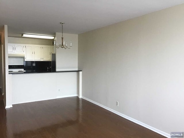 Building Photo - 770 Anderson