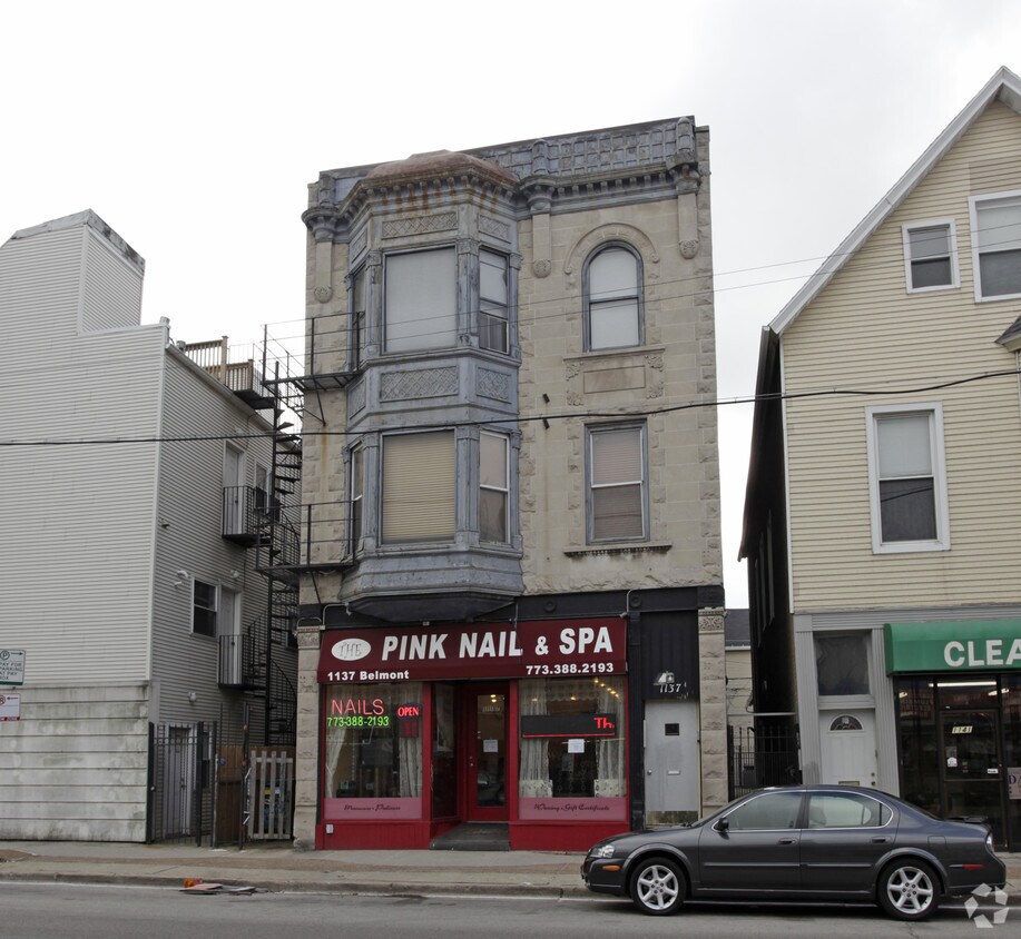Building Photo - 1137 W Belmont Ave