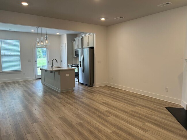 Foto del edificio - 213 Keel Ln