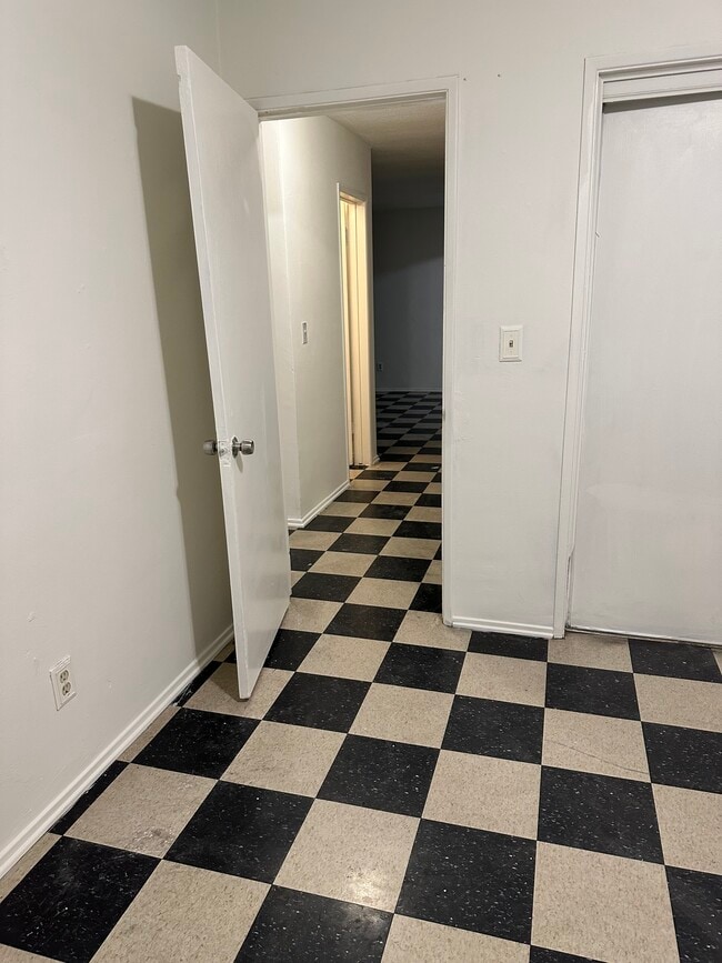 935 S Ferris Ave Unit 1, Los Angeles, CA 90022 Apartments in Los