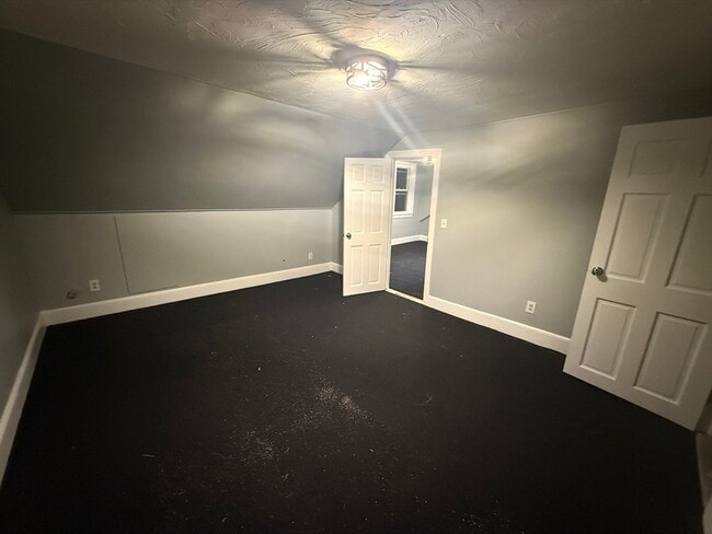 Building Photo - 84 Division St