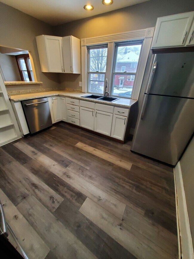 Foto del edificio - 1528-1530 Whiterock Ave Duplex