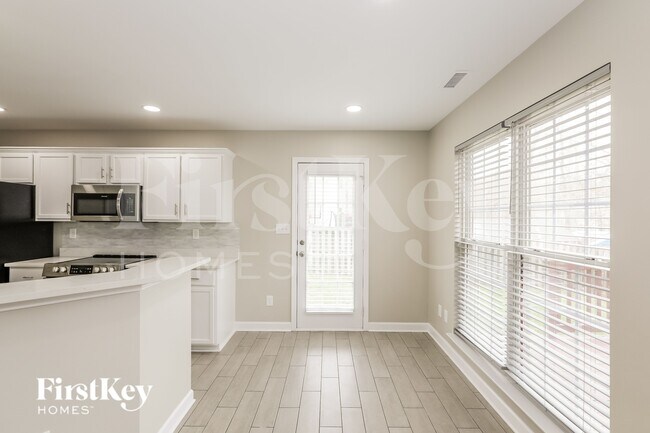 Foto del edificio - 1620 Winthrop Ln
