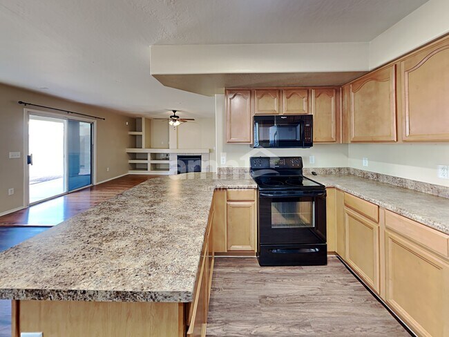 Foto del edificio - 13440 W Rhine Ln