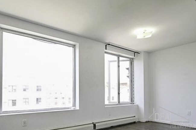Building Photo - 55 Pulaski St