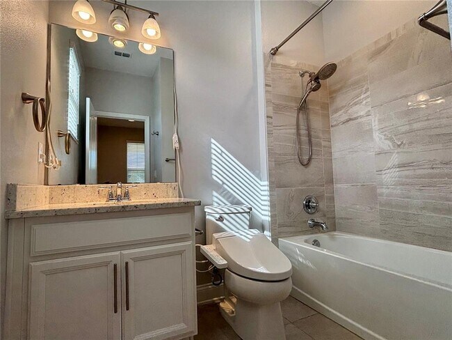 Building Photo - 802 Hull Island Dr
