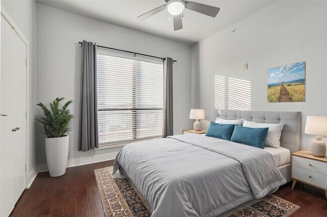 Foto del edificio - 4605 Cedar Springs Rd