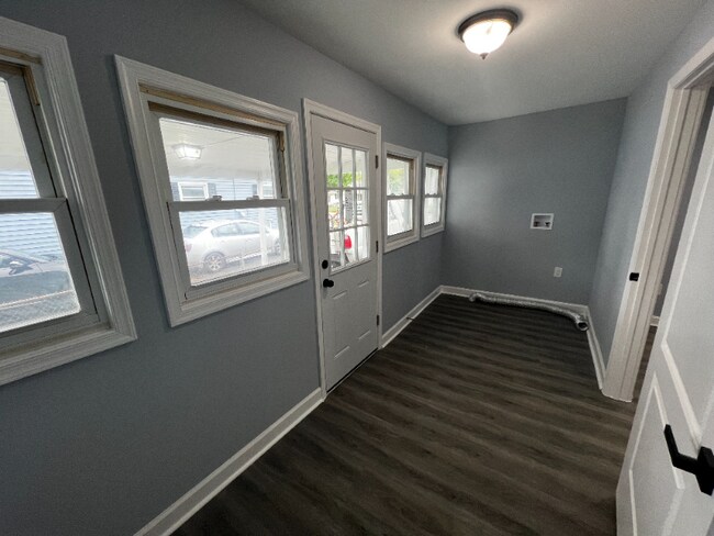 Foto del edificio - 220 Locust Ln