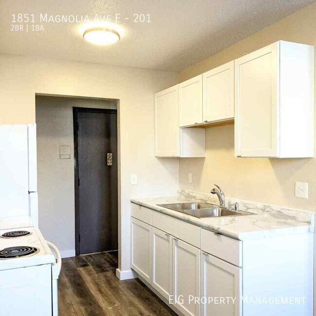 Foto del edificio - Available 6/7/2024