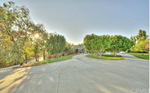 Building Photo - 20455 Somma Dr