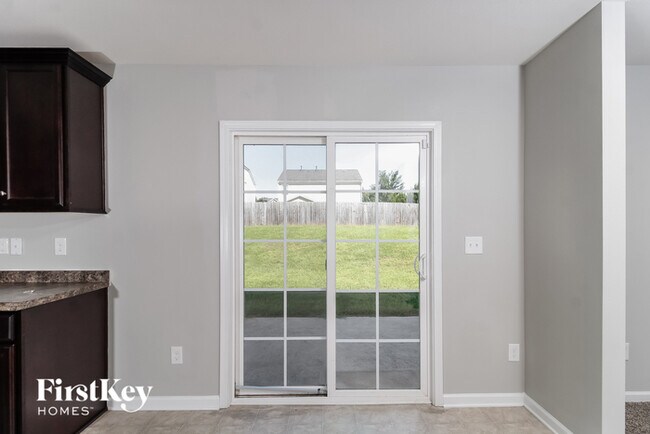 Foto del edificio - 1593 Cavendish Ct