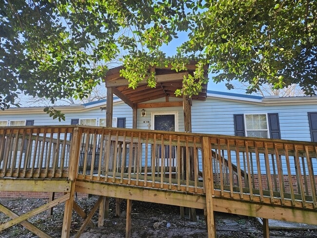 Foto del edificio - 4058 Nursery Rd