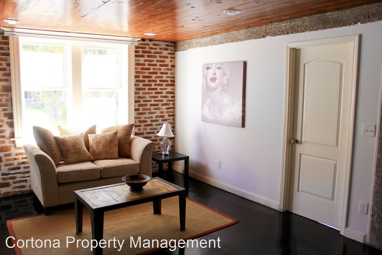 Primary Photo - 1 br, 1 bath Apartment - 3535 Roger Pl