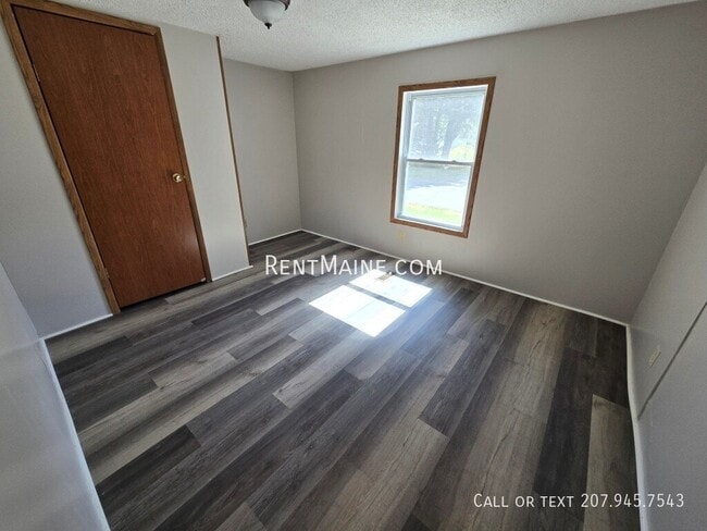 Building Photo - 71 Sweet Fern Dr