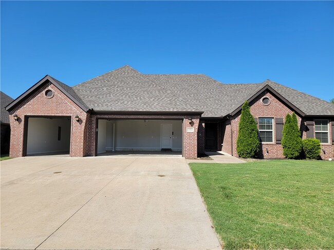 Building Photo - 1053 Tarah Knolls Cir