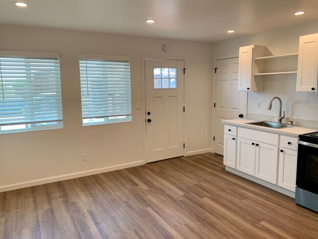 Foto del edificio - 1518 Costa Street