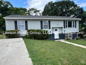 Building Photo - 726 Pyrtle Dr