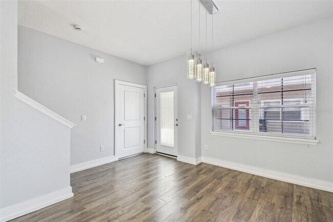 Building Photo - 3701 W Carmen St