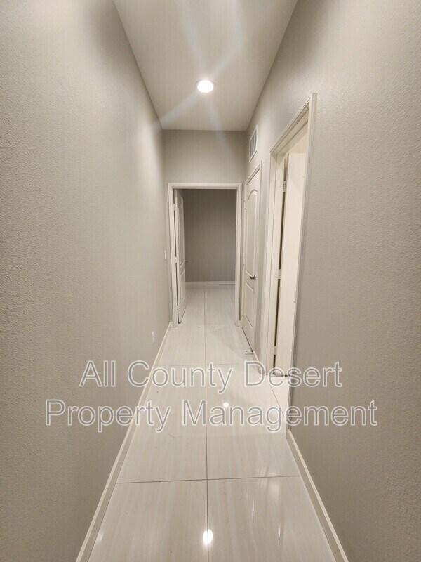 Foto del edificio - 44801 Beringer Dr