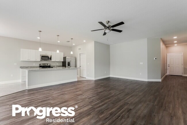 Building Photo - 158 Eleven Oaks Cir