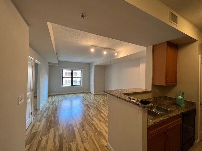 Building Photo - 1111 25th St NW