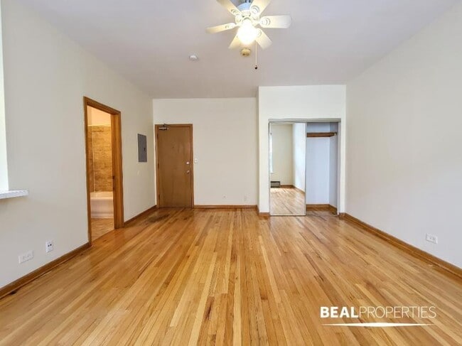 Building Photo - 0 bedroom in CHICAGO IL 60657