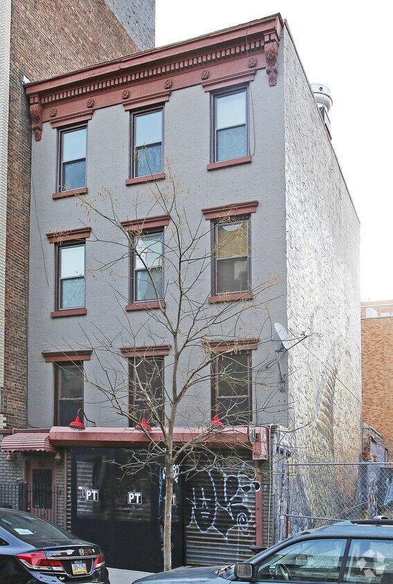 Foto principal - 331 Bedford Ave