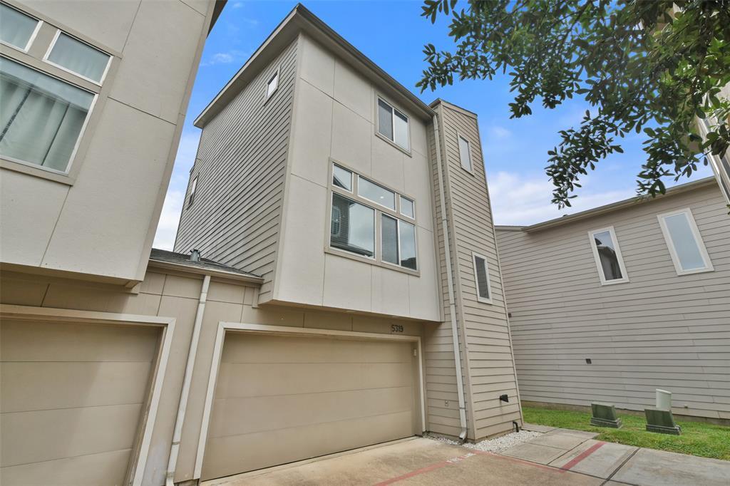 Primary Photo - 5319 Avenue J
