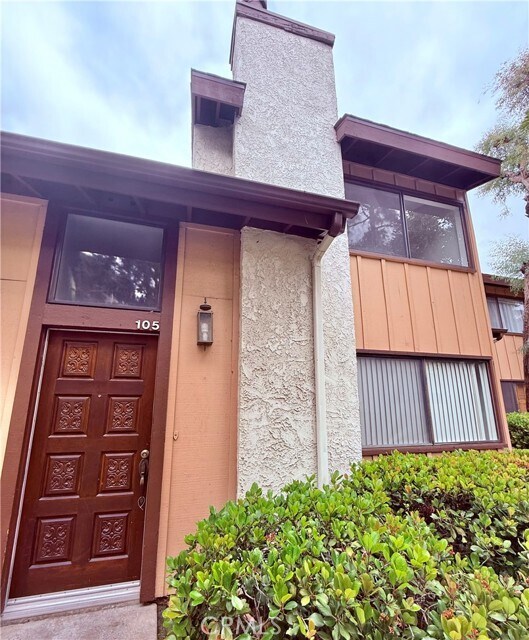 Foto del edificio - 444 W Huntington Dr
