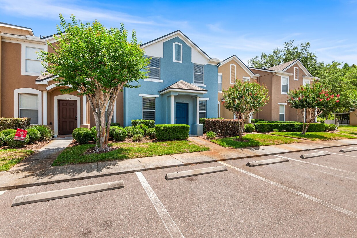 WESLEY CHAPEL TOWNHOME AVAILABLE! - WESLEY CHAPEL TOWNHOME AVAILABLE!