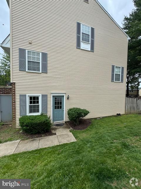Building Photo - 165 Crossbow Ln