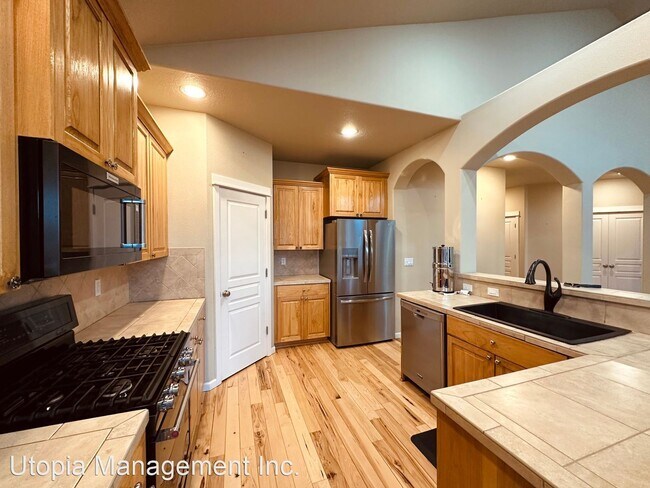Building Photo - 4 br, 3 bath House - 1287 NE Hudspeth Circle